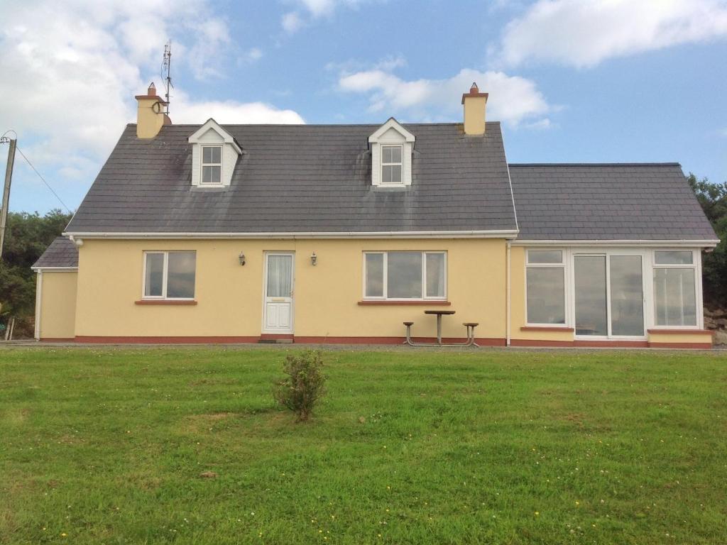 Moulamill Cottage room 1